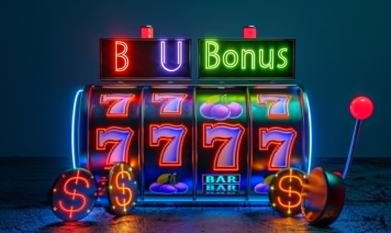 Lucky88 Myanmar ကစားသမားများ Wave Money KBZPay ဖြင့် ငွေသွင်းကစားနေသောပုံ